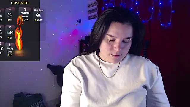 Nika 1  online show from 11/28/25, 09:39