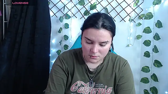 Snapshot of Nika_1_ chatting on 06/30/26, 12:44 Nika 1 online show from 06/30/26, 12:44