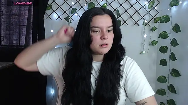 Snapshot of Nika_1_ chatting on 07/18/26, 06:23 Nika 1 online show from 07/18/26, 06:23