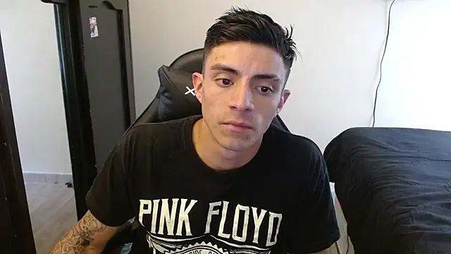 kv   xxx  online show from 11/04/25, 06:29