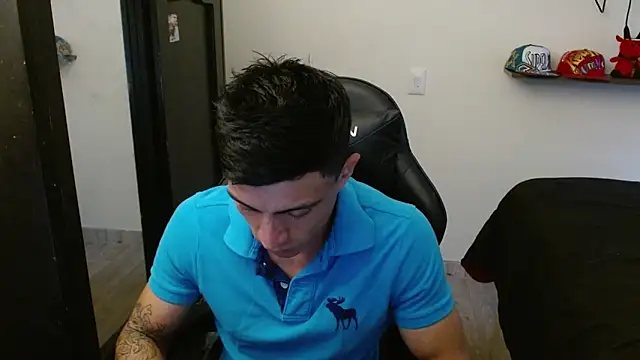 kv   xxx  online show from 11/07/25, 09:37