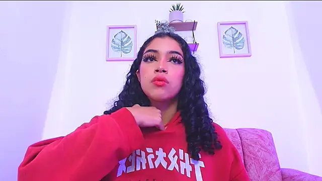 Snapshot of Sara_Jhonson chatting on 12/16/24, 12:48 Sara Jhonson online show from 12/16/24, 12:48