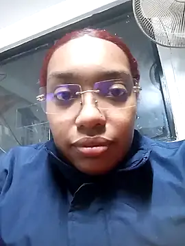 Cinnamon-Skin online show from 12/31/24, 04:06