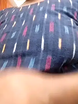 Snapshot of sneha_telugu_girl chatting on 12/27/24, 07:18 sneha telugu girl online show from 12/27/24, 07:18