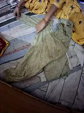 Snapshot of menakshiiikaur chatting on 12/02/24, 01:57 menakshiiikaur online show from 12/02/24, 01:57