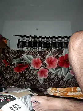 Snapshot of menakshiiikaur chatting on 09/10/25, 05:57 menakshiiikaur online show from 09/10/25, 05:57