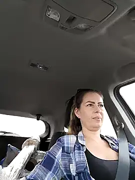 Snapshot of uber_babe chatting on 12/13/24, 10:51 uber babe online show from 12/13/24, 10:51