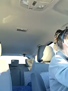 Snapshot of uber_babe chatting on 12/19/24, 06:34 uber babe online show from 12/19/24, 06:34