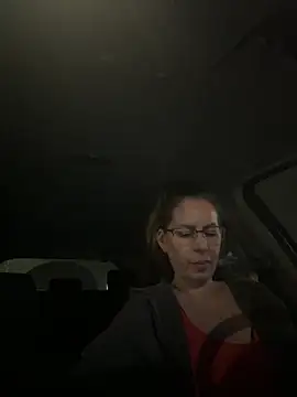 Snapshot of uber_babe chatting on 12/29/24, 04:08 uber babe online show from 12/29/24, 04:08