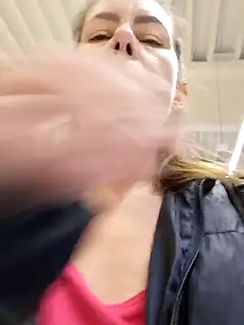 Snapshot of uber_babe chatting on 01/13/25, 03:26 uber babe online show from 01/13/25, 03:26