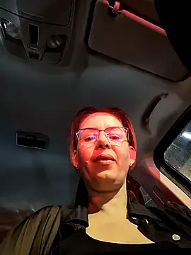 Snapshot of uber_babe chatting on 01/15/25, 03:50 uber babe online show from 01/15/25, 03:50