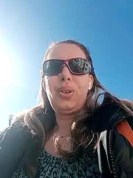 Snapshot of uber_babe chatting on 12/01/25, 11:26 uber babe online show from 12/01/25, 11:26