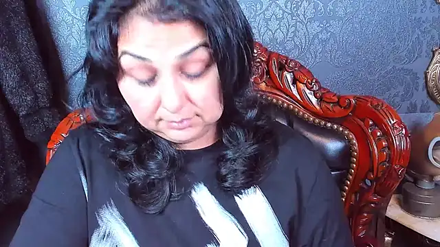 SelenaNoctis online show from 11/28/25, 07:33