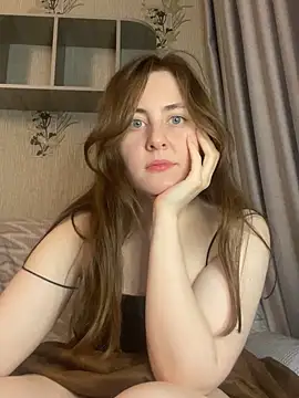Snapshot of Topvi_ chatting on 02/13/25, 03:56 Topvi  online show from 02/13/25, 03:56