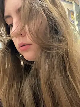 Snapshot of Topvi_ chatting on 02/13/26, 04:58 Topvi online show from 02/13/26, 04:58