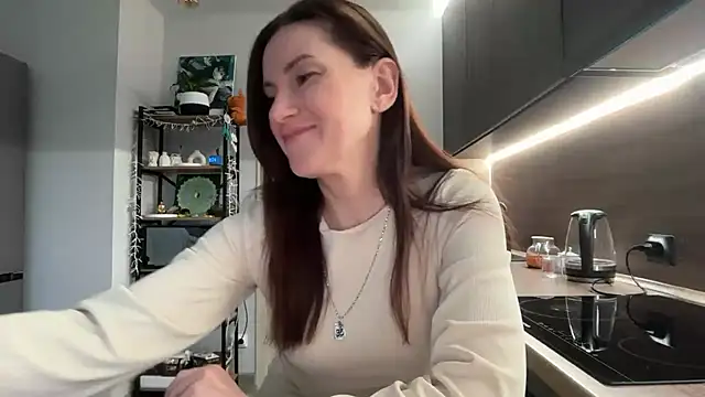 jainesummer online show from 12/16/25, 07:35