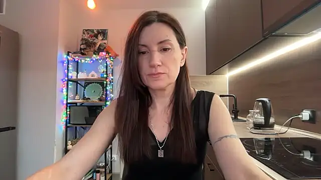 jainesummer online show from 12/22/25, 08:11