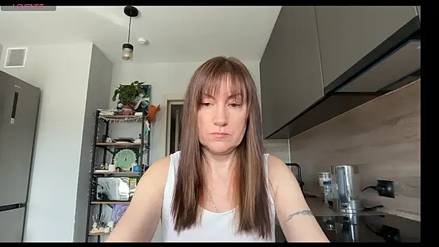Snapshot of jainesummer chatting on 05/05/26, 12:35 jainesummer online show from 05/05/26, 12:35
