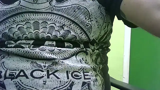 loganwolverine02 online show from 02/04/25, 02:32