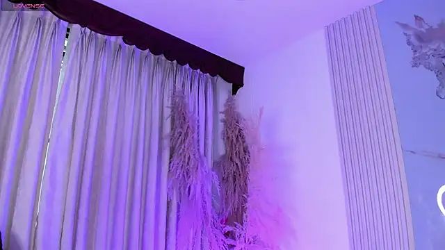 HannaRhodes online show from 04/16/26, 09:39