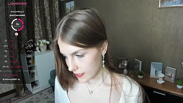 Snapshot of DarleneHatt chatting on 01/17/25, 05:21 DarleneHatt online show from 01/17/25, 05:21