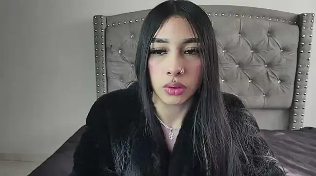 Snapshot of Nesuko_kamado_ chatting on 03/04/25, 03:15 Nesuko kamado online show from 03/04/25, 03:15