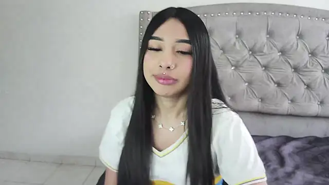 Snapshot of Nesuko_kamado_ chatting on 09/09/25, 03:00 Nesuko kamado online show from 09/09/25, 03:00