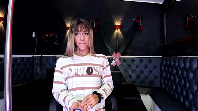 Isabella stanford2 online show from 12/22/25, 07:55