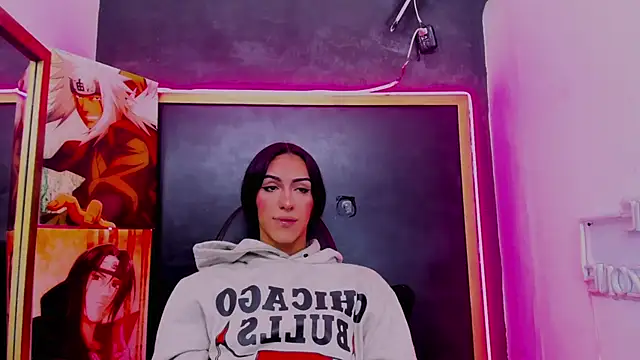 Isabella stanford2 online show from 01/11/26, 12:10