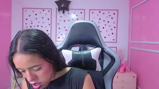 stephania t online show from 10/20/25, 12:27