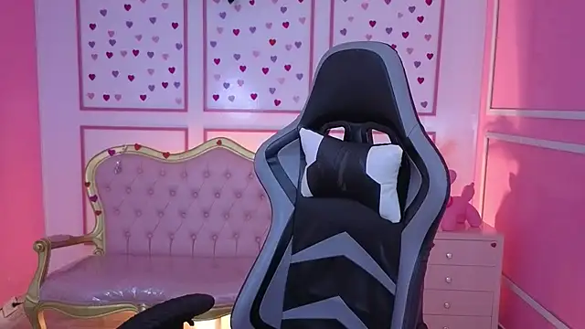 stephania t online show from 10/23/25, 11:42