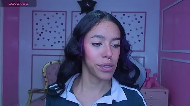 stephania t online show from 11/04/25, 12:37