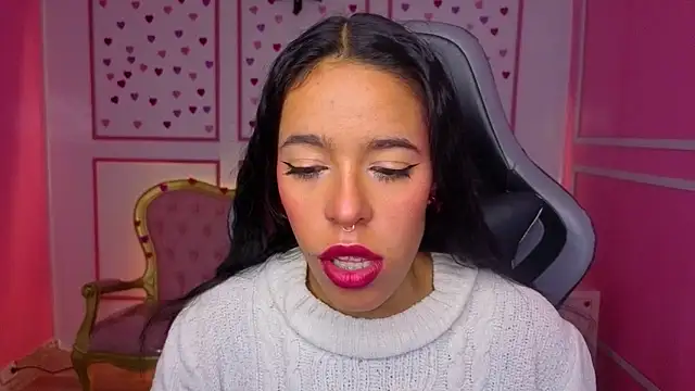 stephania t online show from 11/21/25, 11:53