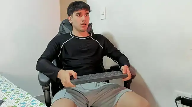 leo030809 online show from 12/18/24, 12:32