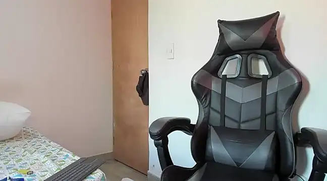 leo030809 online show from 03/19/25, 02:46