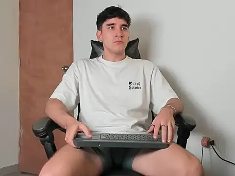 leo030809 online show from 02/21/26, 05:14