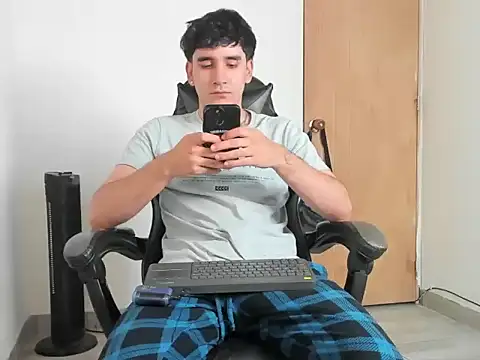 leo030809 online show from 05/07/26, 05:51