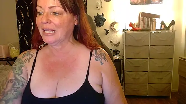 Snapshot of Nikkimastersgirl1091 chatting on 04/19/26, 11:51 Nikkimastersgirl1091 online show from 04/19/26, 11:51