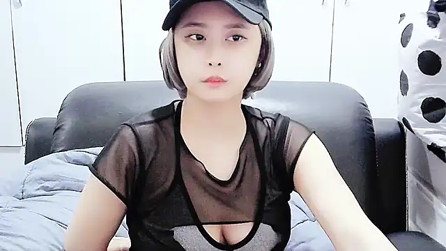 yourz tw online show from 11/29/25, 02:09