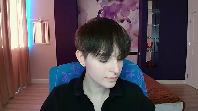 Snapshot of EmiliaYours chatting on 01/20/25, 01:00 EmiliaYours online show from 01/20/25, 01:00