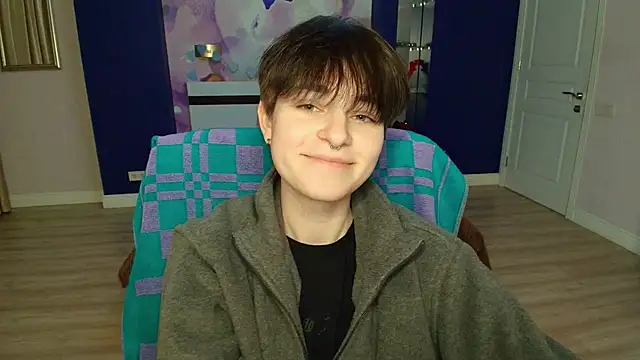 Snapshot of EmiliaYours chatting on 02/03/25, 03:49 EmiliaYours online show from 02/03/25, 03:49