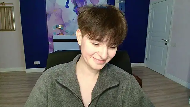 Snapshot of EmiliaYours chatting on 02/23/25, 04:13 EmiliaYours online show from 02/23/25, 04:13