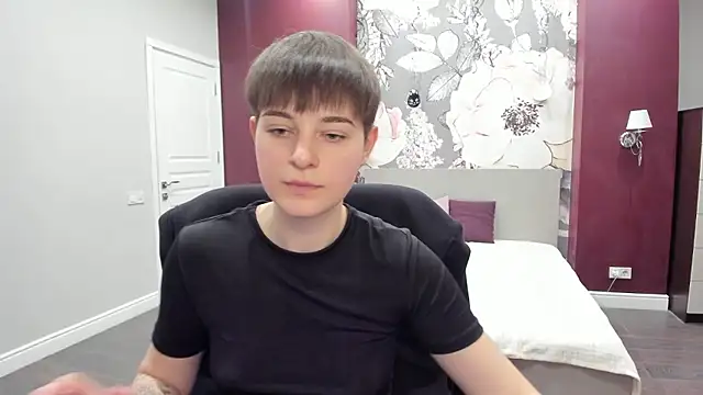 EmiliaYours online show from 01/16/26, 03:27