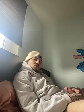 Snapshot of santo21 chatting on 12/13/24, 09:57 santo21 online show from 12/13/24, 09:57