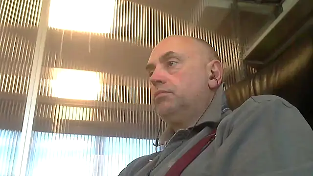 Snapshot of pantomax chatting on 12/12/24, 10:45 pantomax online show from 12/12/24, 10:45