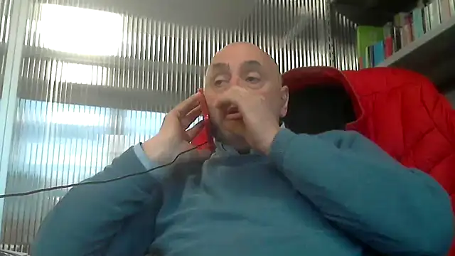 Snapshot of pantomax chatting on 12/31/24, 09:42 pantomax online show from 12/31/24, 09:42