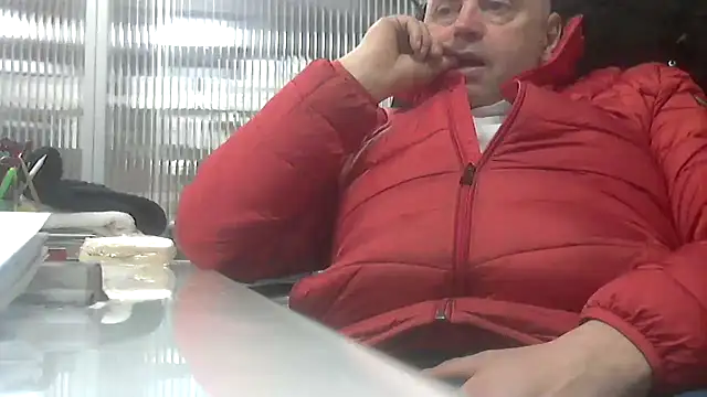 Snapshot of pantomax chatting on 01/28/25, 06:38 pantomax online show from 01/28/25, 06:38