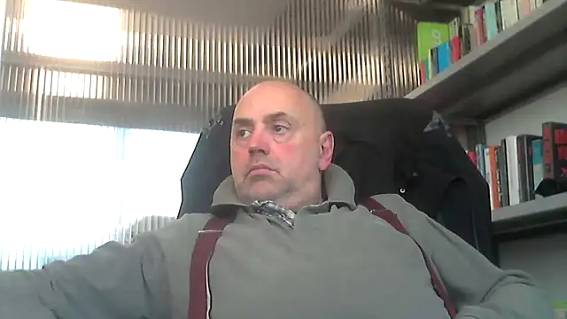 Snapshot of pantomax chatting on 02/07/25, 12:39 pantomax online show from 02/07/25, 12:39