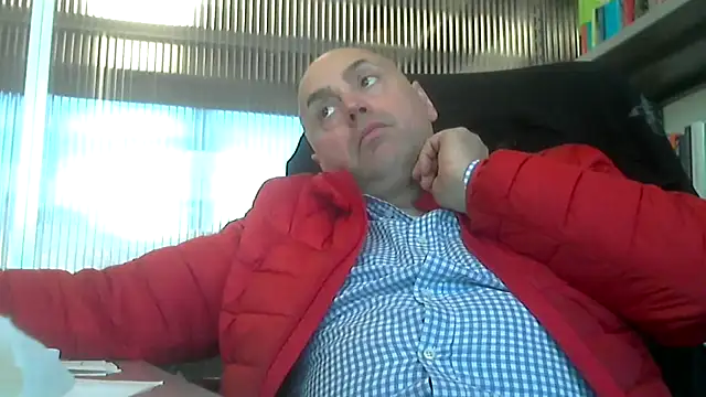 Snapshot of pantomax chatting on 02/16/25, 09:59 pantomax online show from 02/16/25, 09:59