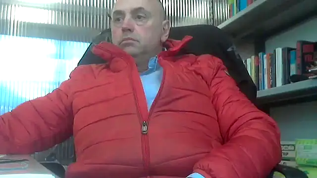 Snapshot of pantomax chatting on 02/19/25, 10:45 pantomax online show from 02/19/25, 10:45